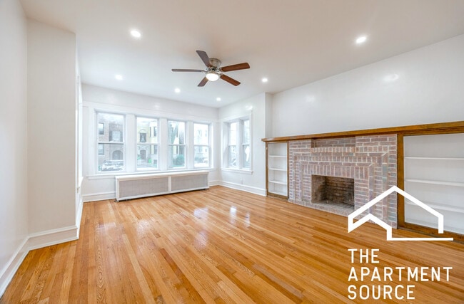 Building Photo - 5713 N Talman Ave