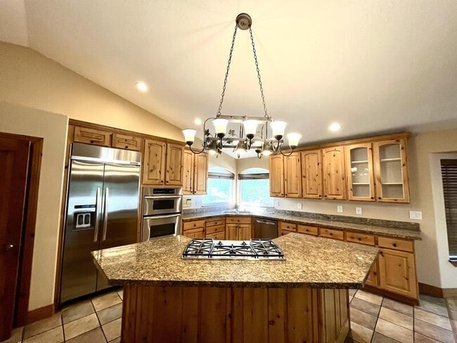 Building Photo - 6363 Murray Bluffs Dr