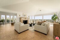 Building Photo - 8527 Hedges Way