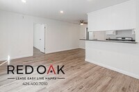 Building Photo - 14831 Delano St