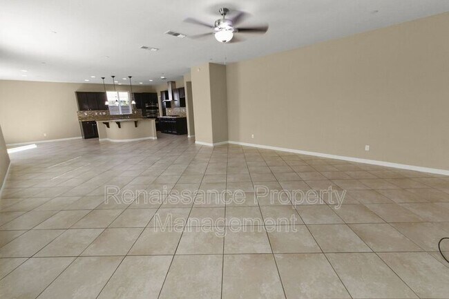 Building Photo - 703 N Marquis Way