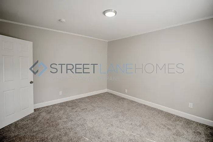 Building Photo - 8203 4th Ave S