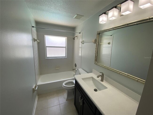 Building Photo - 1814 Cattleman Dr