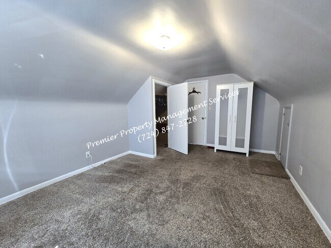 Building Photo - 639 Cohasset Dr