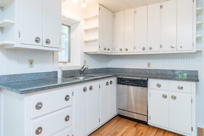 Building Photo - 21 Folsom St