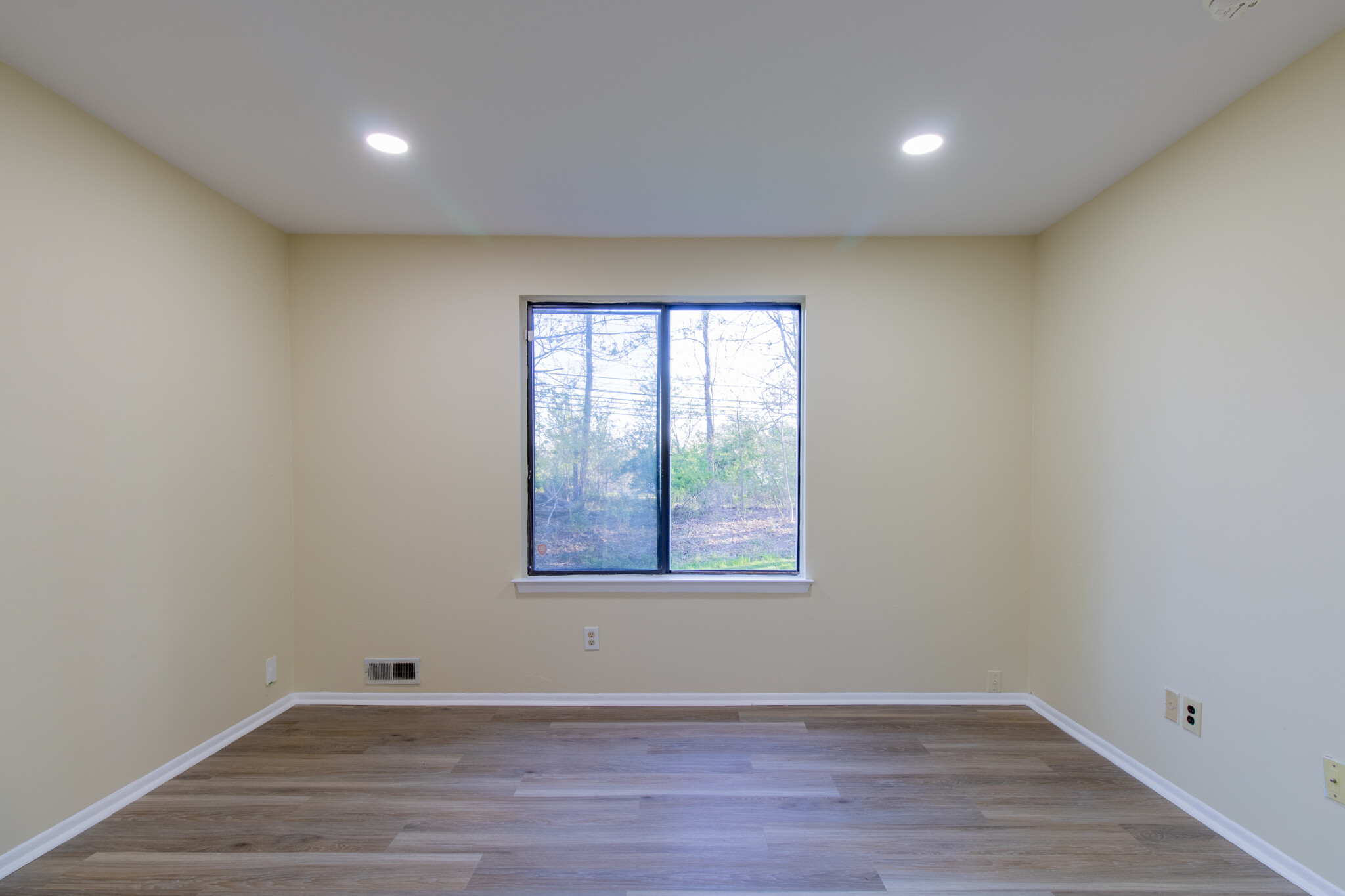 Building Photo - 1813 Meerbrook Ct