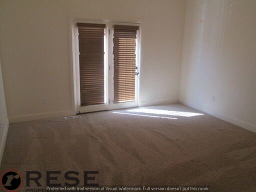 Building Photo - Beautiful Townhouse - Orem w attached 2 ca...