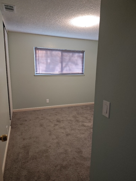 Building Photo - 1536 Holleran Ct