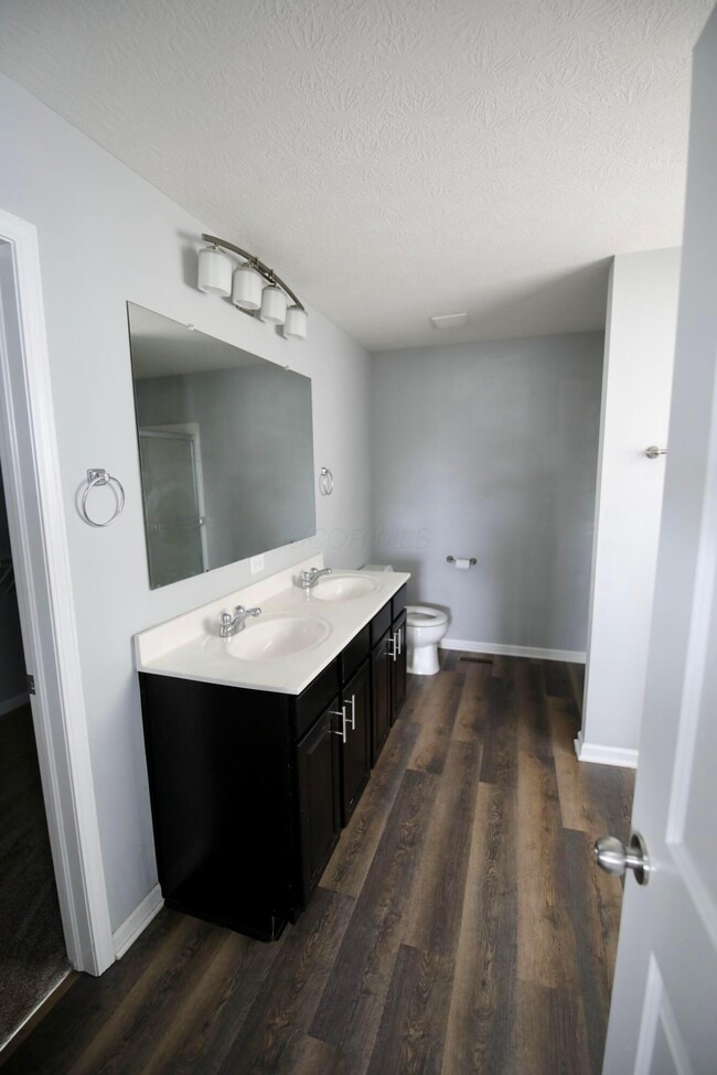 Building Photo - 5801 Sedgemoor Dr