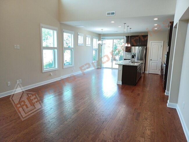 Building Photo - 414 Boscawen Ln