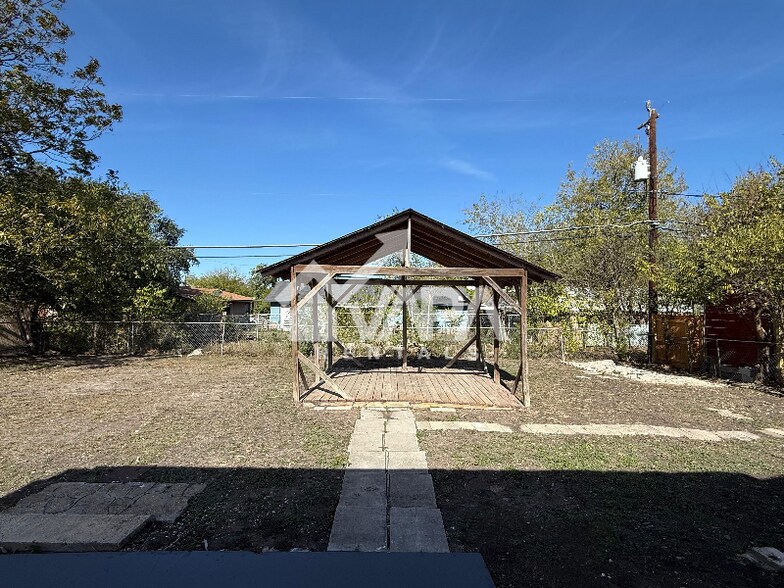 Building Photo - 551 Bertetti Dr