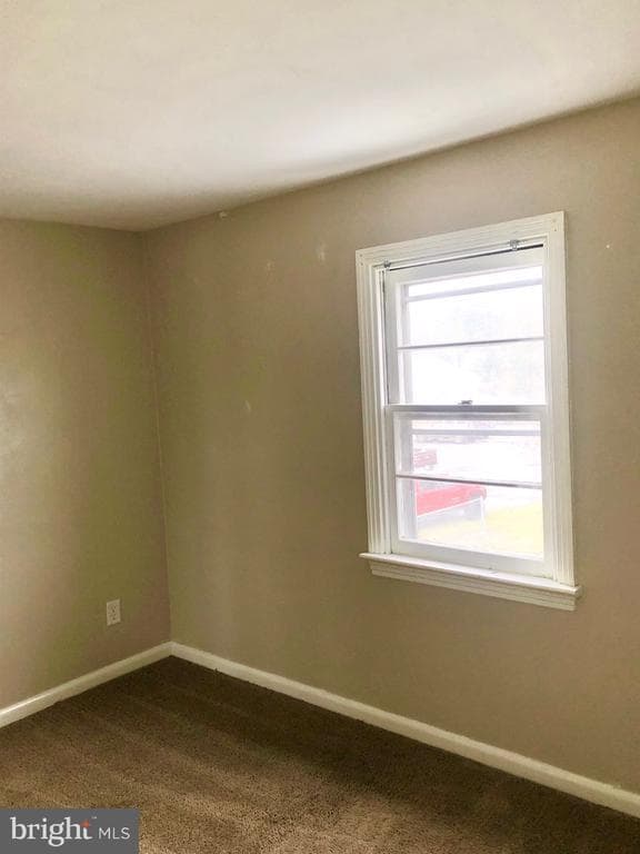 Building Photo - 50 Dymond Ave