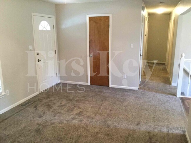 Building Photo - 1405 Andrea Dr