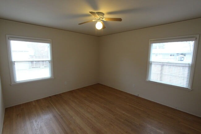 Building Photo - 4 E Dayton Ave