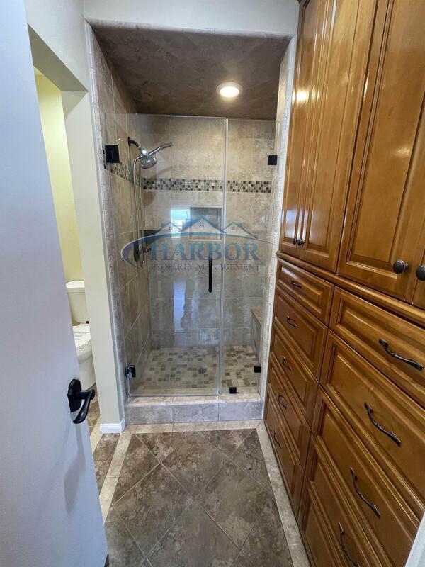 Building Photo - 356 Miraleste Dr