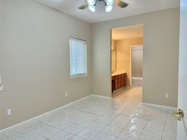 Building Photo - 13511 Harpers Bridge Dr