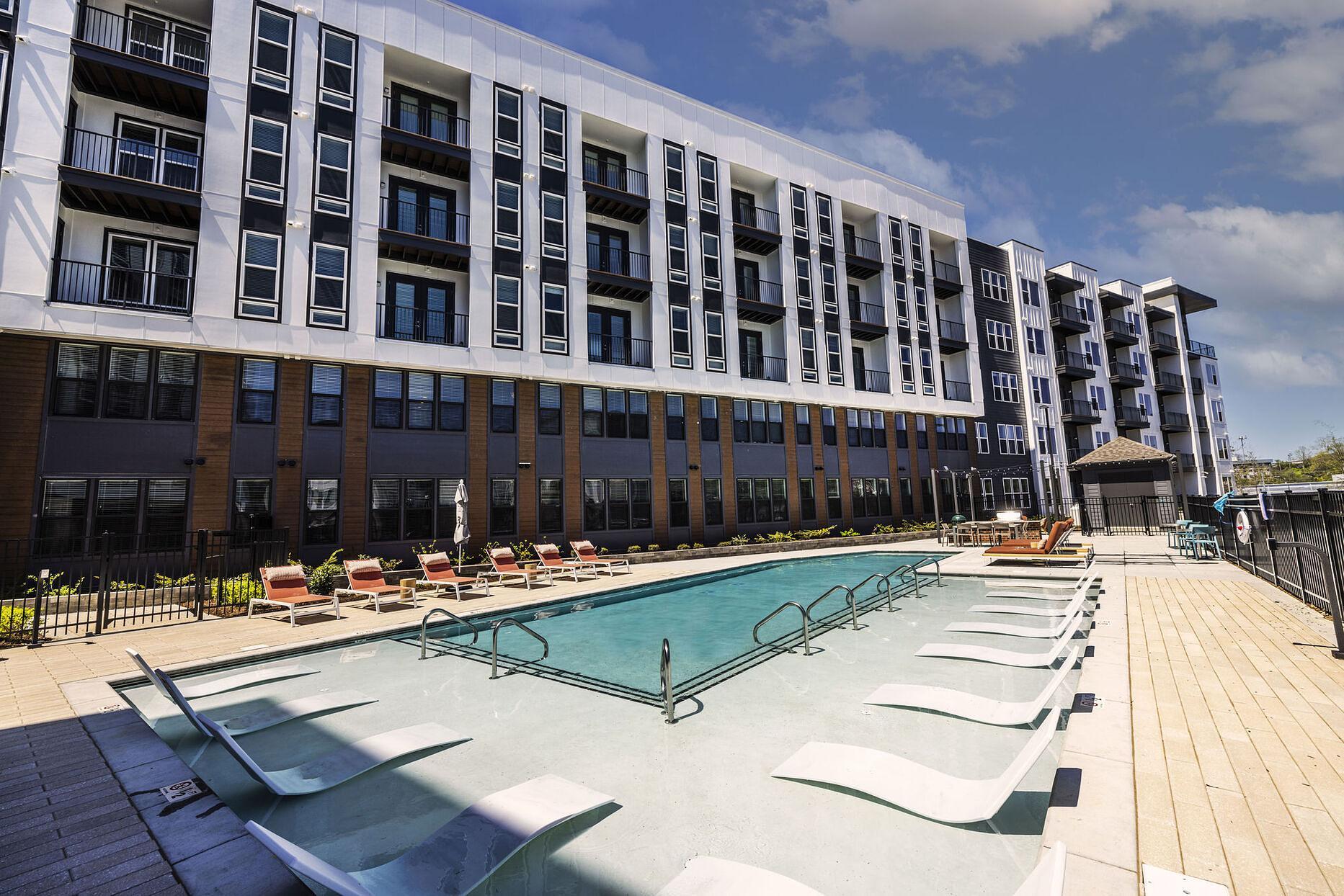 Building Photo - 2165 Nolensville Pk