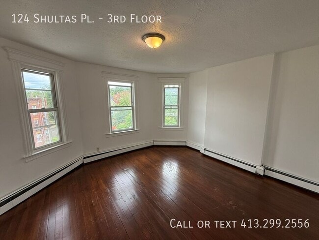 Building Photo - 124 Shultas Pl