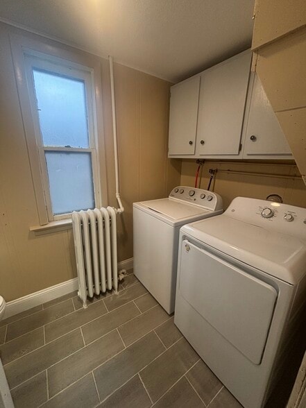 Laundry - 620 8th Ave S