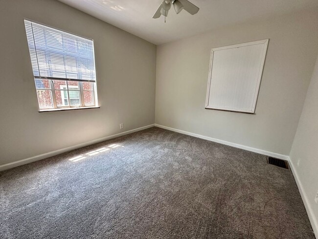 Building Photo - CHEVIOT: Charming 3+ bed 1.5 bath 1 car