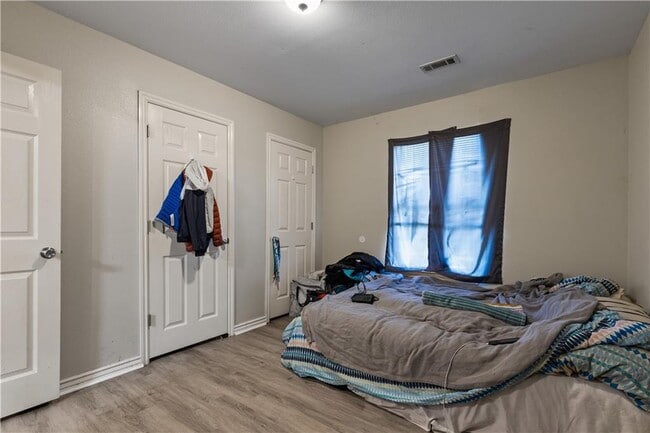 Building Photo - 258 Graystone Cir