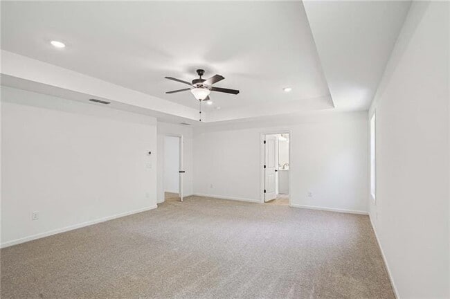 Building Photo - 240 Silverleaf Trl
