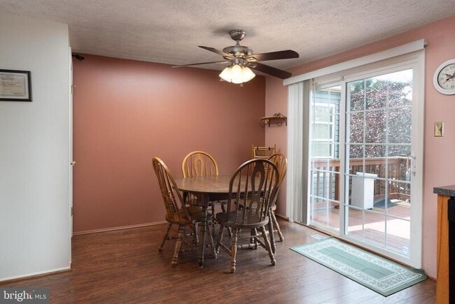 Building Photo - 46 Running Brooke Dr