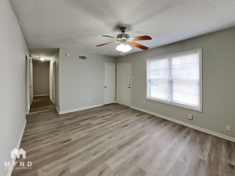 Building Photo - 2061 Coral Hills Dr
