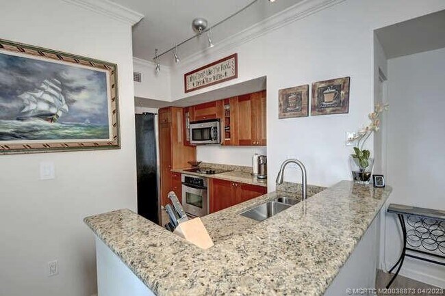 Building Photo - 775 NW Flagler Ave