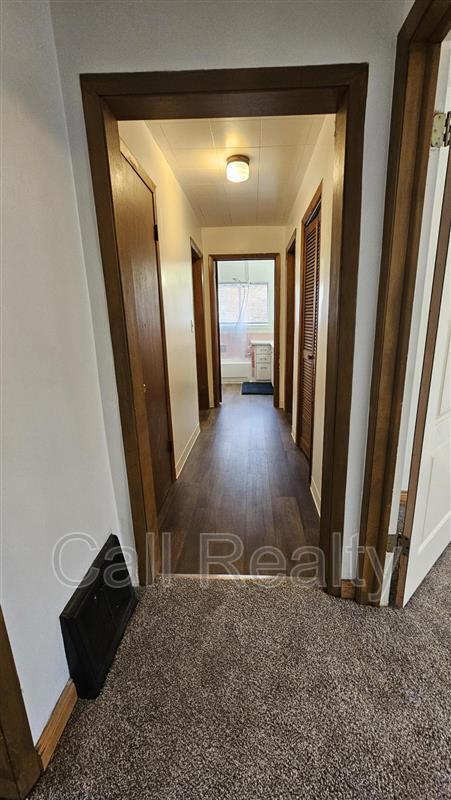 Building Photo - 12019 E Valleyway Ave