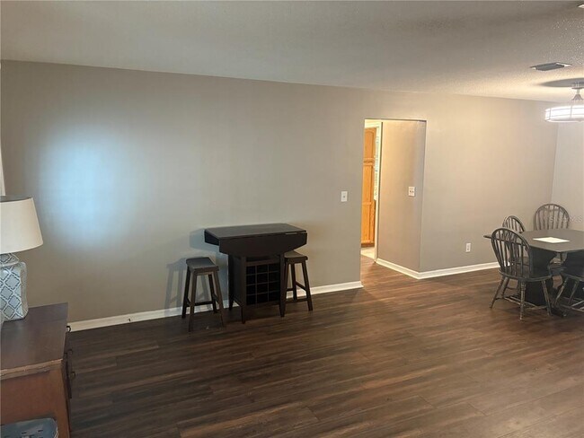 Building Photo - 3690 Dale Ct