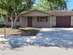 Building Photo - 6430 Lomand Ave