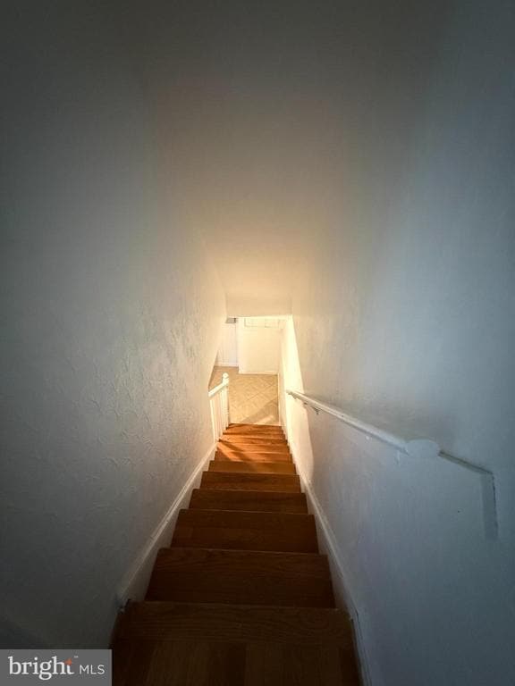 Building Photo - 1714 E St NE