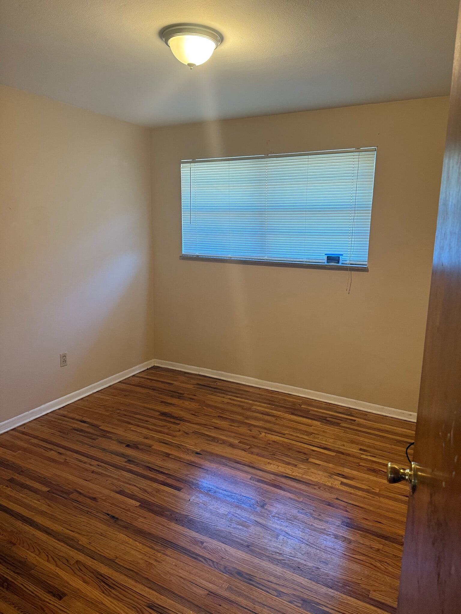 Building Photo - 9120 Tutwiler Ave