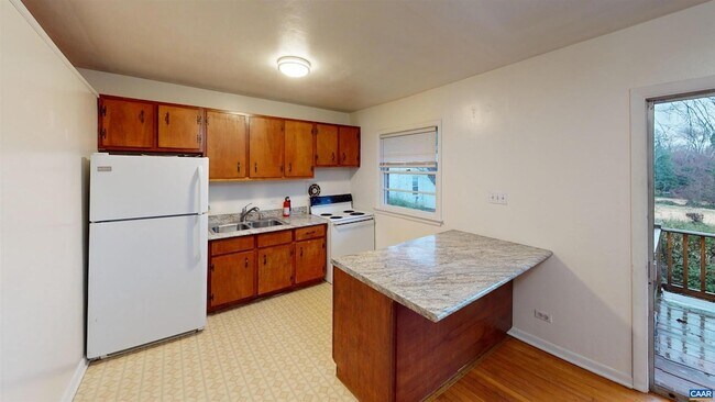 Building Photo - 130 Apple Tree Rd