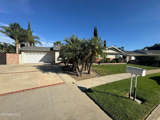 Primary Photo - 3024 Cisco Ct