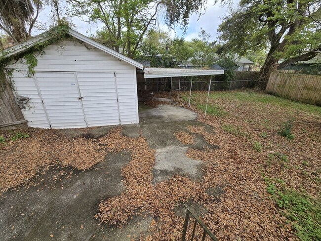 Building Photo - 41 Tallulah Ave