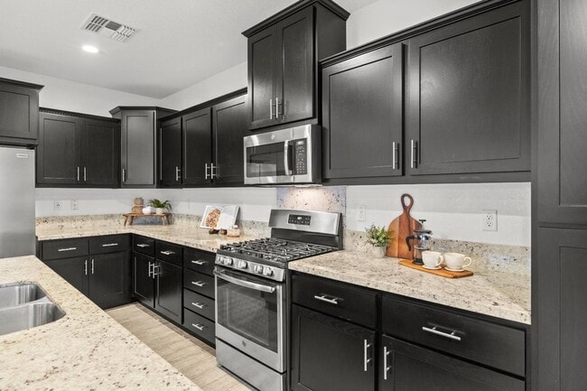 Building Photo - 4 Bedroom Upscale Rocklin Home Available NOW