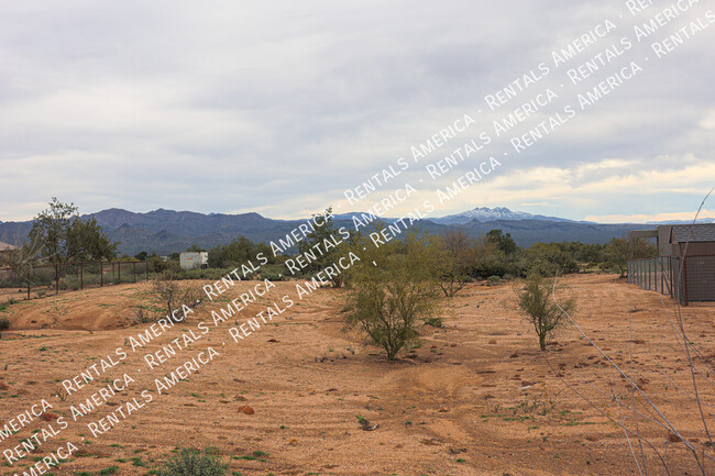Building Photo - 16720 E Melanie Dr