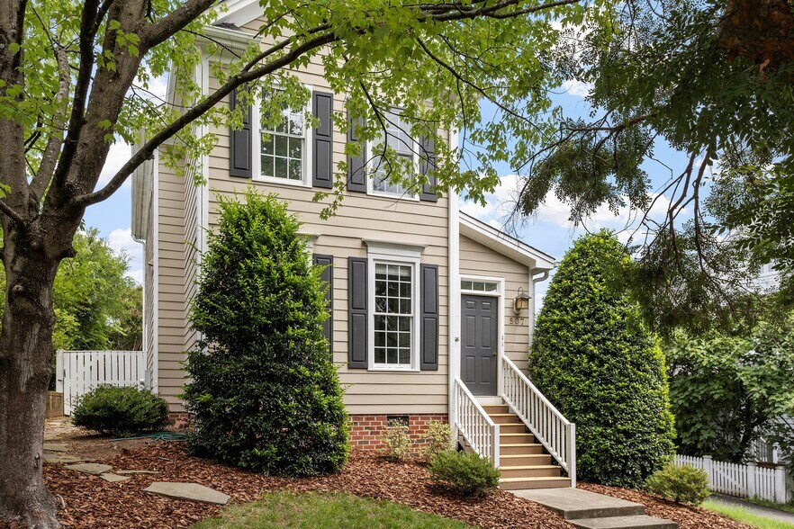 Building Photo - 507 Highgrove Dr