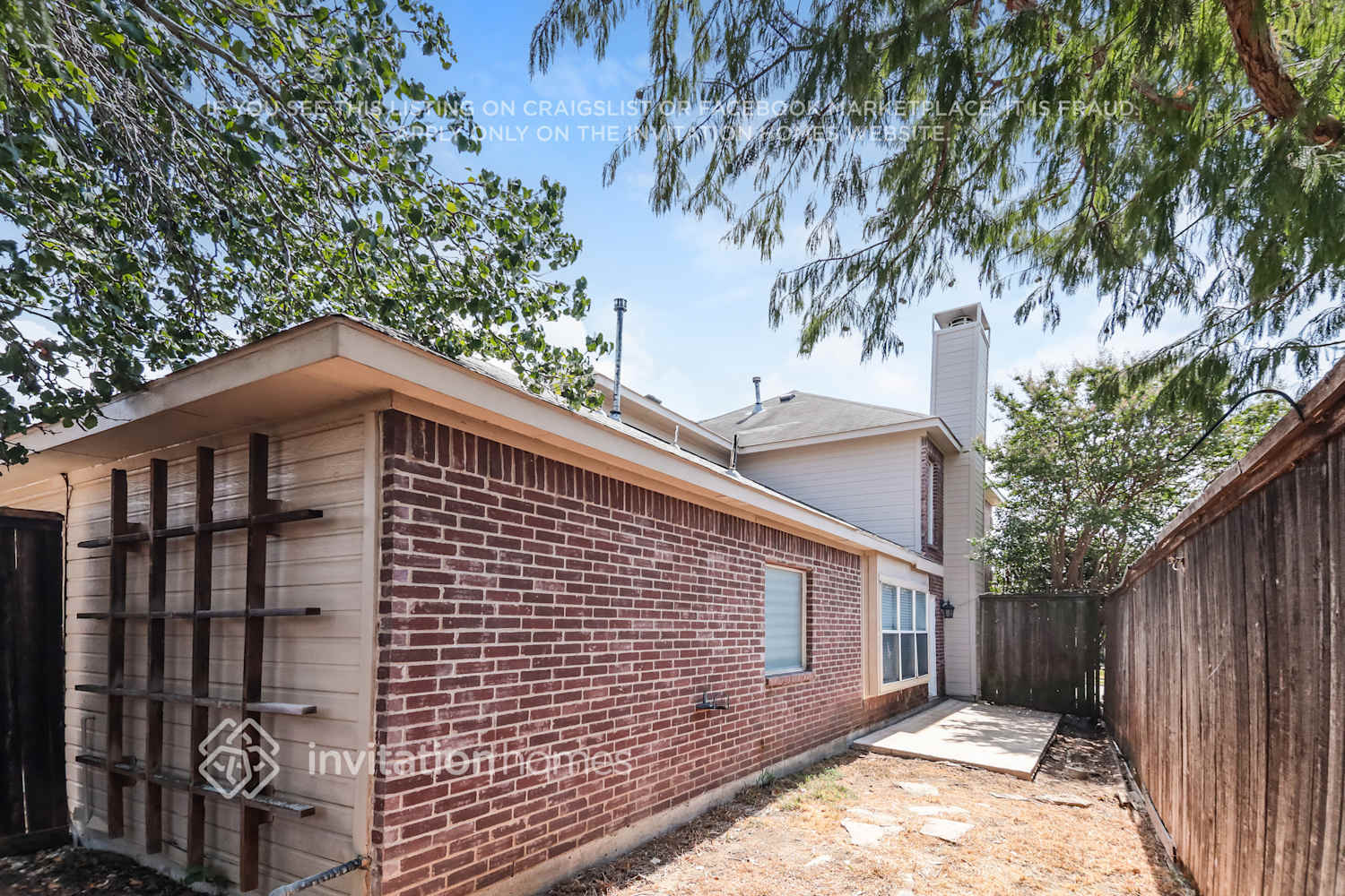 Building Photo - 1312 W Branch Hollow Dr
