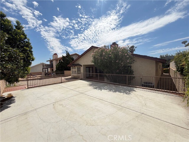 Building Photo - 17950 Fremontia Ln