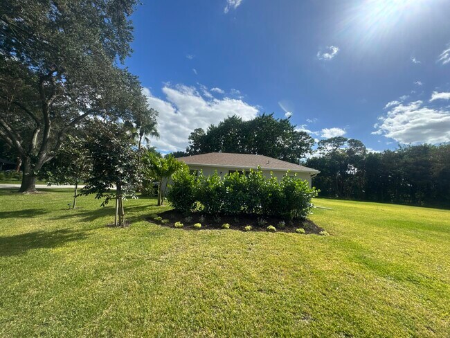Building Photo - 12538 Pineacre Ln