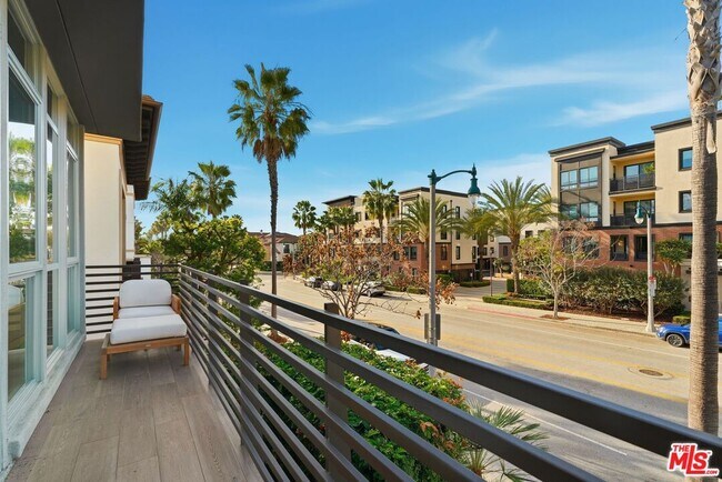 Building Photo - 12871 Hammock Ln