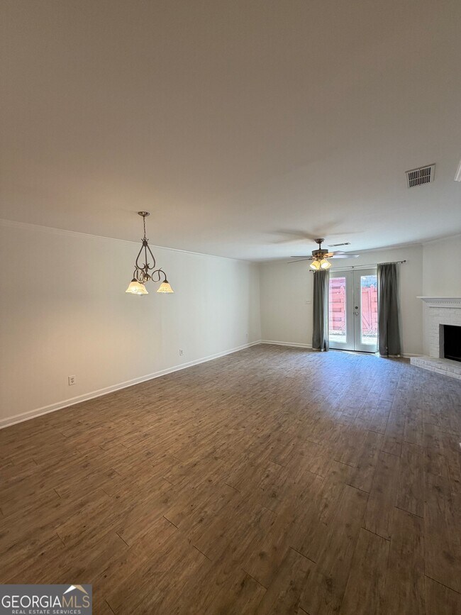 Building Photo - 2912 Webb Bridge Rd