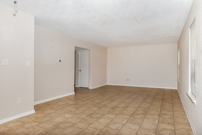 Building Photo - 3606 Black Locust Dr