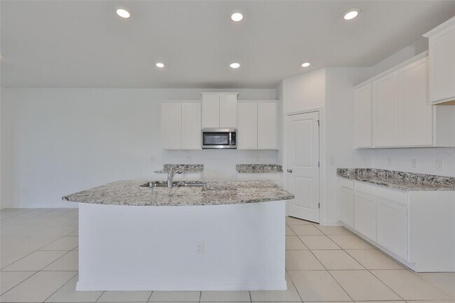 Building Photo - 10819 Charlotte Dr.