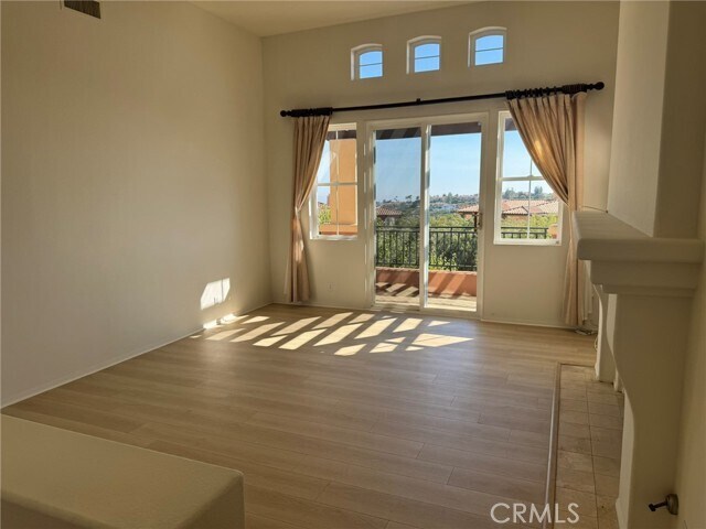 Building Photo - 15 Riva Dr