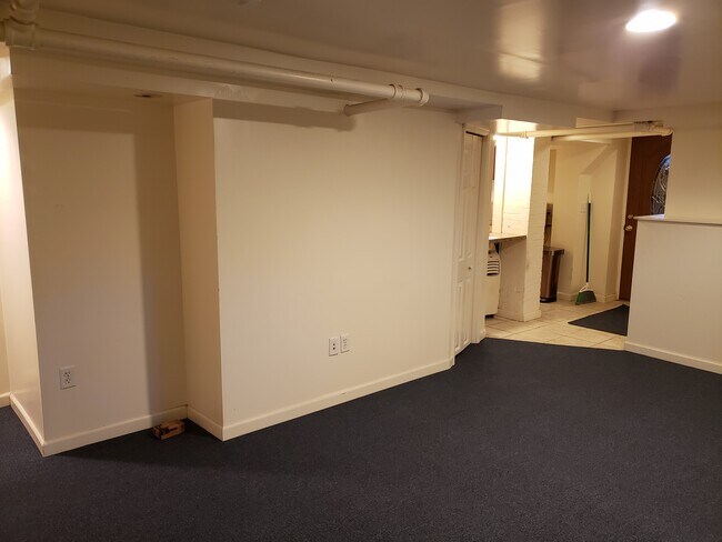 Building Photo - 81 Christopher St