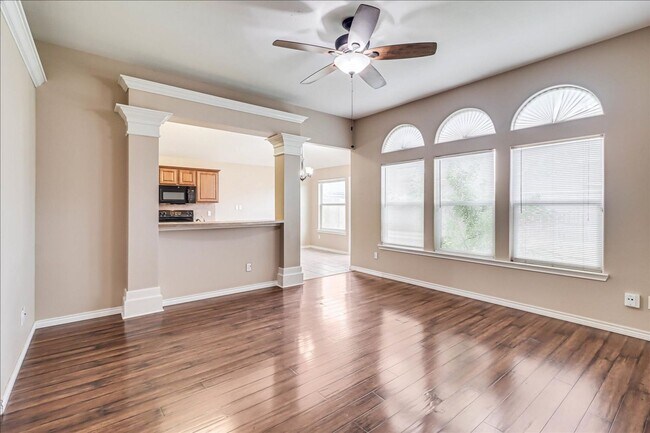 Building Photo - 2317 Tropical Wind Dr